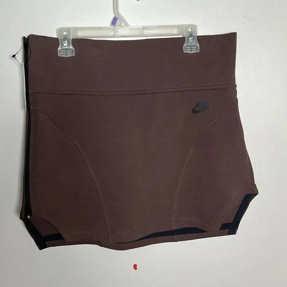 Nike Sportswear Tech Fleece High-Waisted Brown Mini Skirt